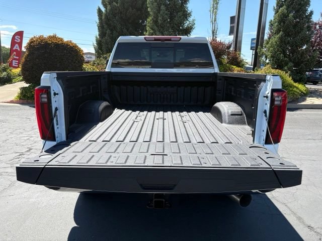 New 2026 GMC Sierra 3500 SLT w/ SLT Premium Package AWD/4WD image 9