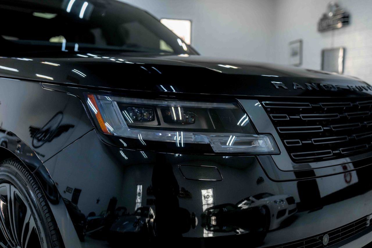 Used 2025 Land Rover Range Rover SE image 16