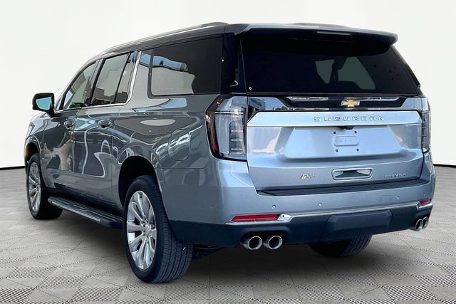 Used 2026 Chevrolet Suburban Premier w/ Sun And Tow Package AWD/4WD image 4