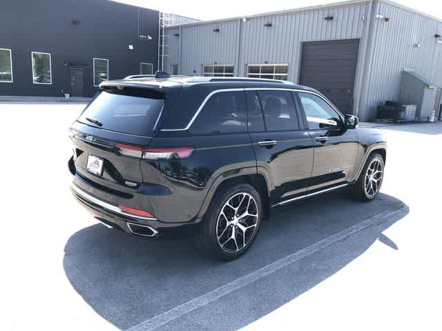 Certified 2022 Jeep Grand Cherokee Summit AWD/4WD image 6
