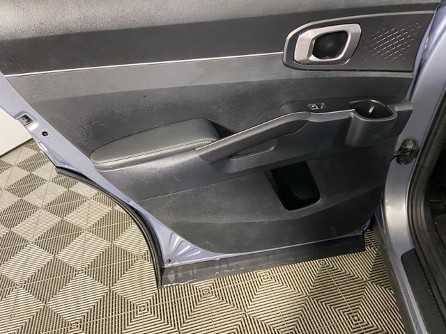 Used 2021 Kia Sorento LX image 15