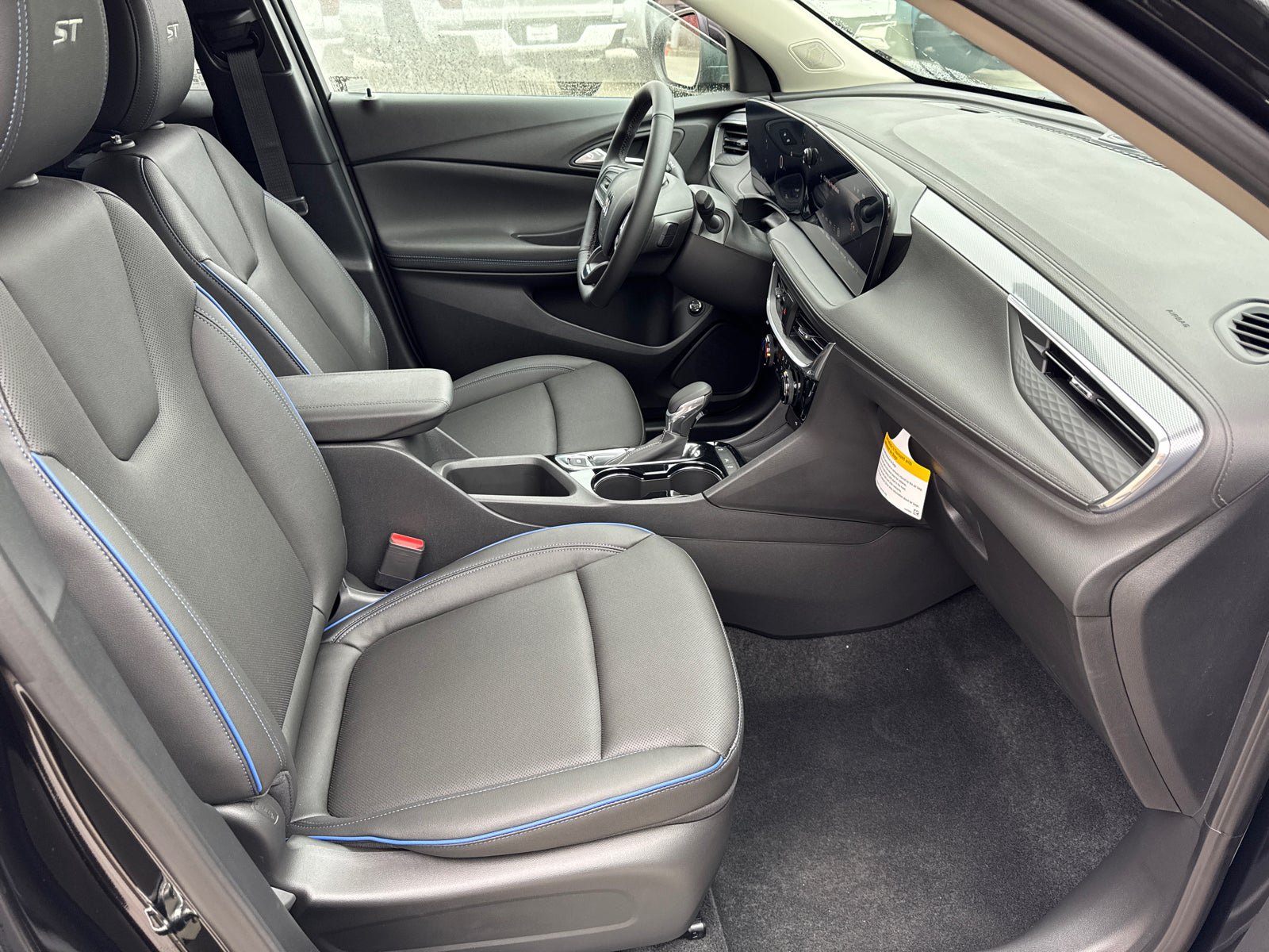 Used 2026 Buick Encore GX Sport Touring w/ Comfort Package FWD image 16