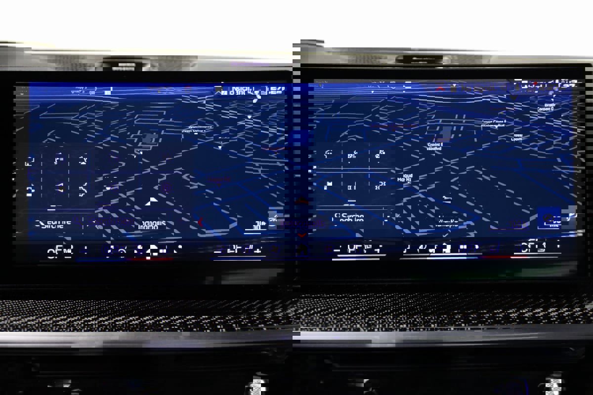 Used 2024 BMW X7 M60i image 19