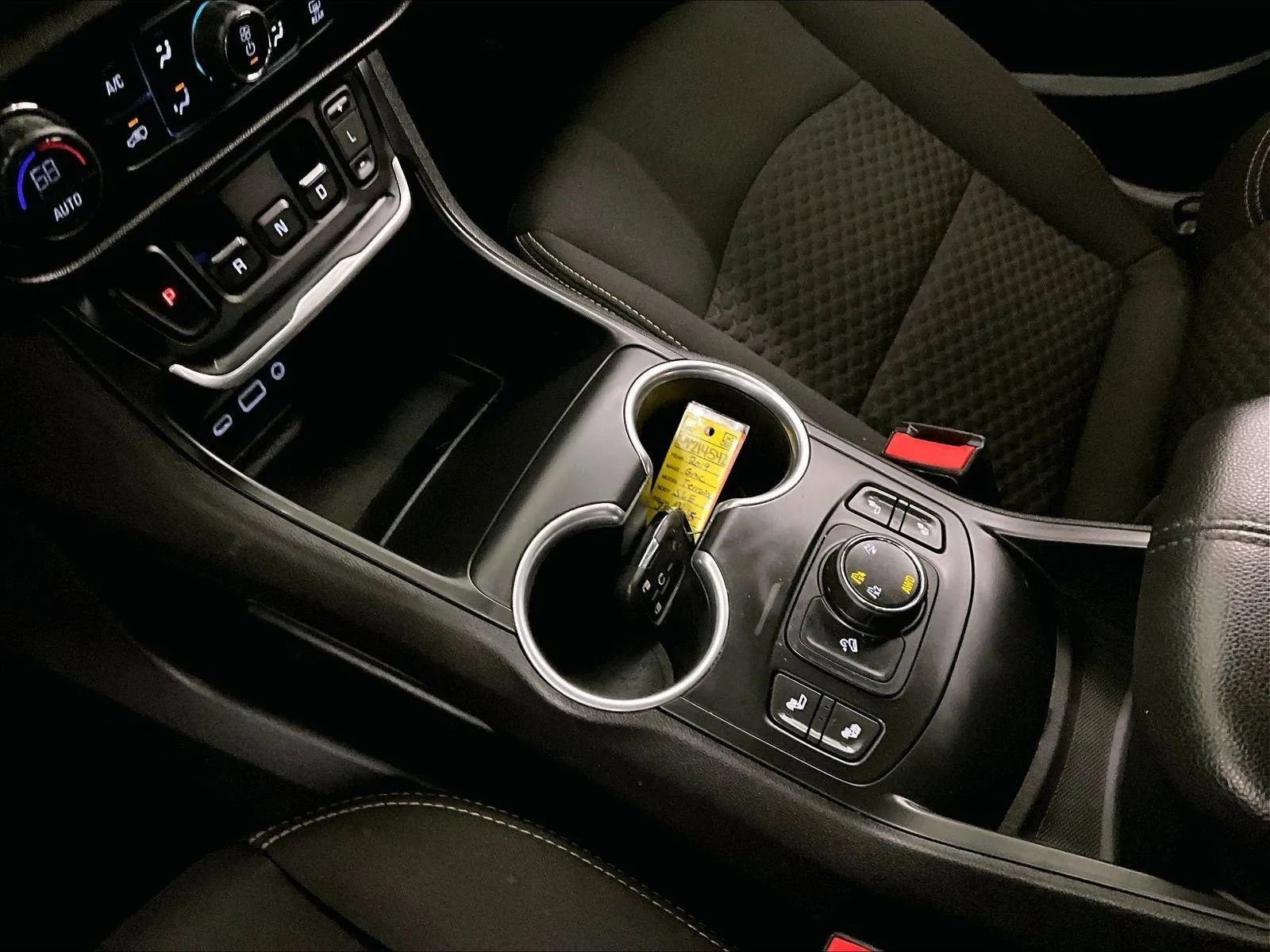 Used 2019 GMC Terrain SLE w/ Driver Convenience Package image 16