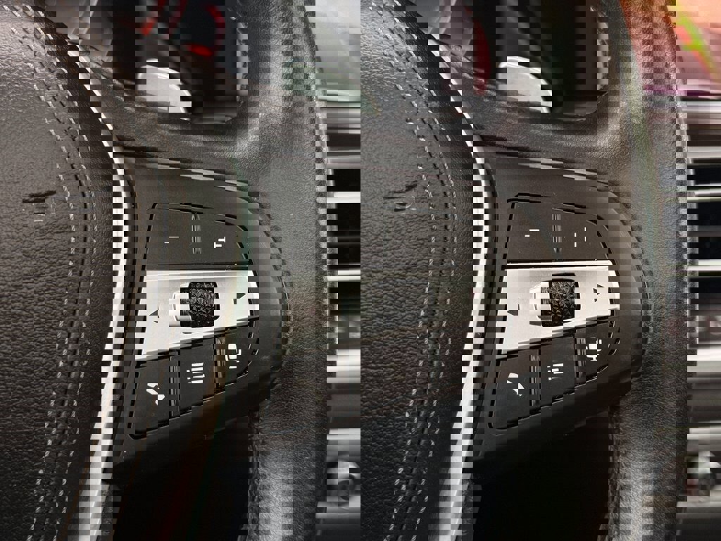 Used 2020 BMW X5 xDrive40i w/ Convenience Package image 28