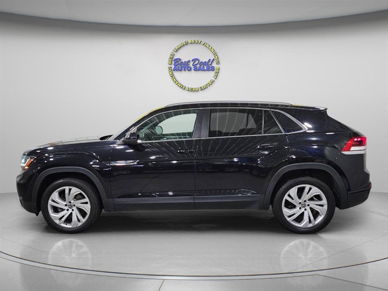 Used 2020 Volkswagen Atlas Cross Sport SEL AWD/4WD image 3