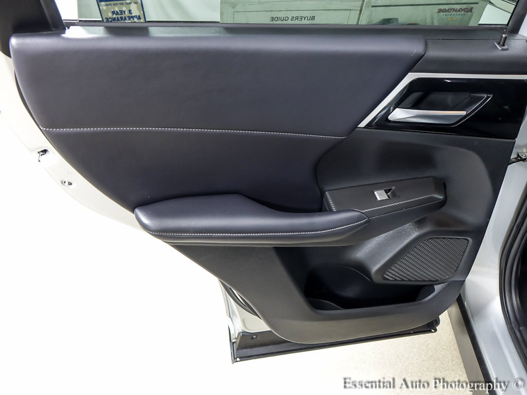Used 2024 Mitsubishi Outlander SE AWD/4WD image 23