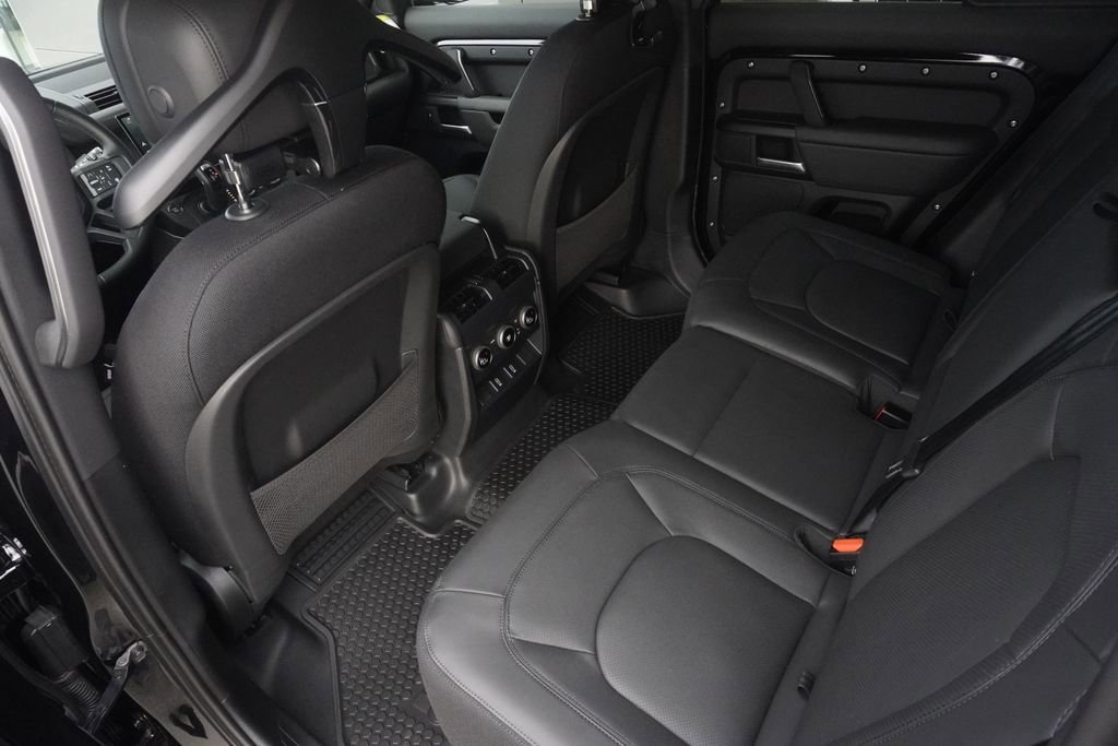 New 2026 Land Rover Defender 110 V8 image 29