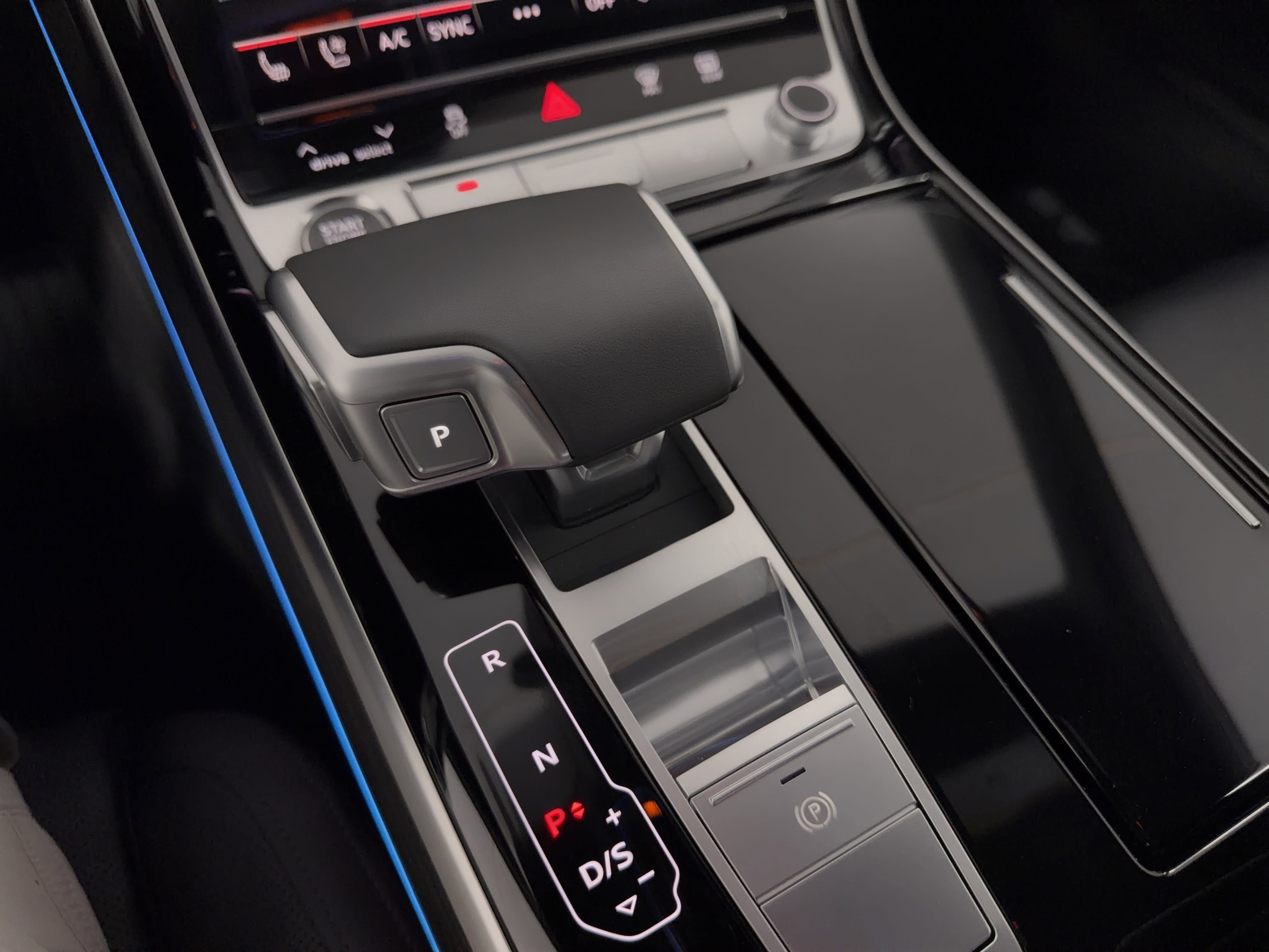 New 2026 Audi A8 L 3.0T image 25