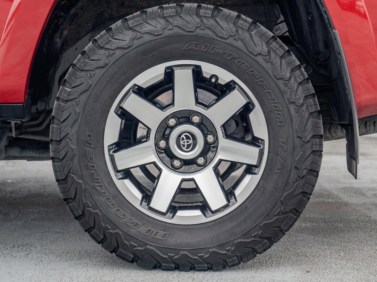 Used 2018 Toyota 4Runner TRD Off-Road Premium AWD/4WD image 13
