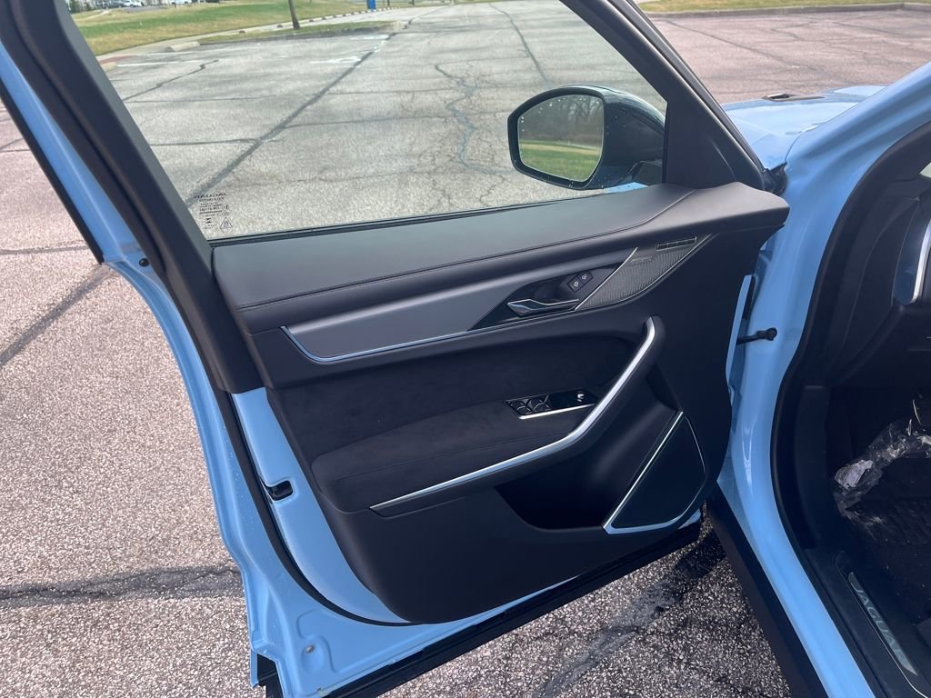 New 2026 Jaguar F-PACE SVR image 10