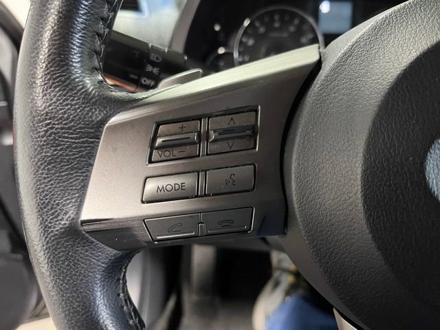 Used 2011 Subaru Outback 2.5i Limited image 25