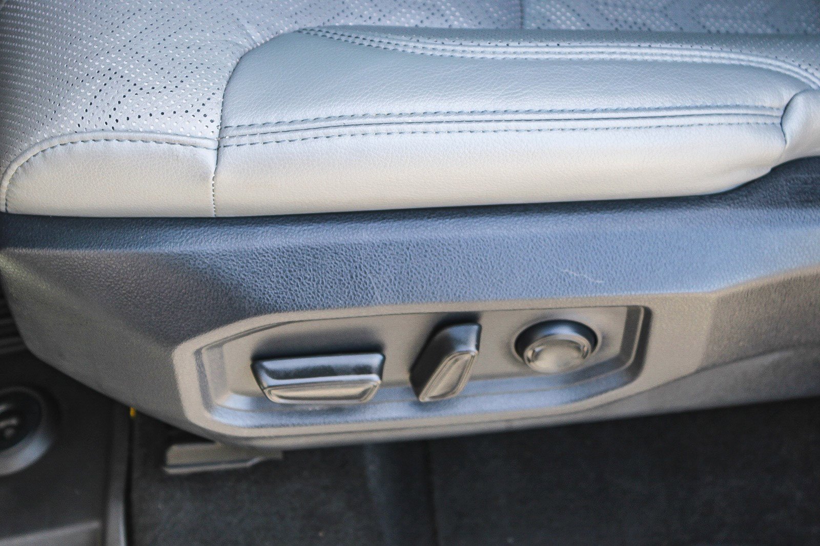 Certified 2023 Toyota Sequoia SR5 w/ SR5 Premium Package RWD image 22