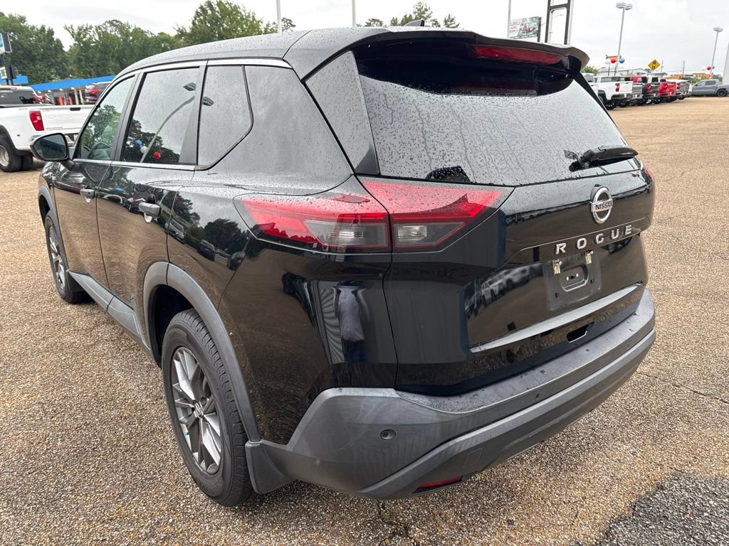 Used 2021 Nissan Rogue S FWD image 4