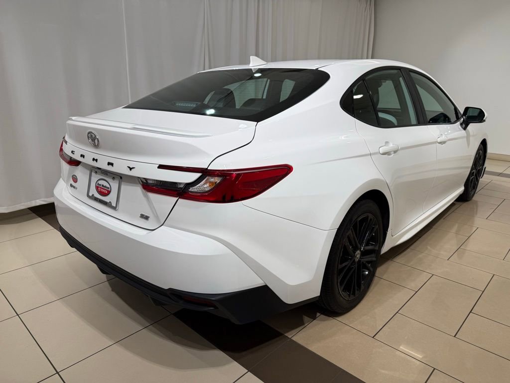 Certified 2025 Toyota Camry SE FWD image 5