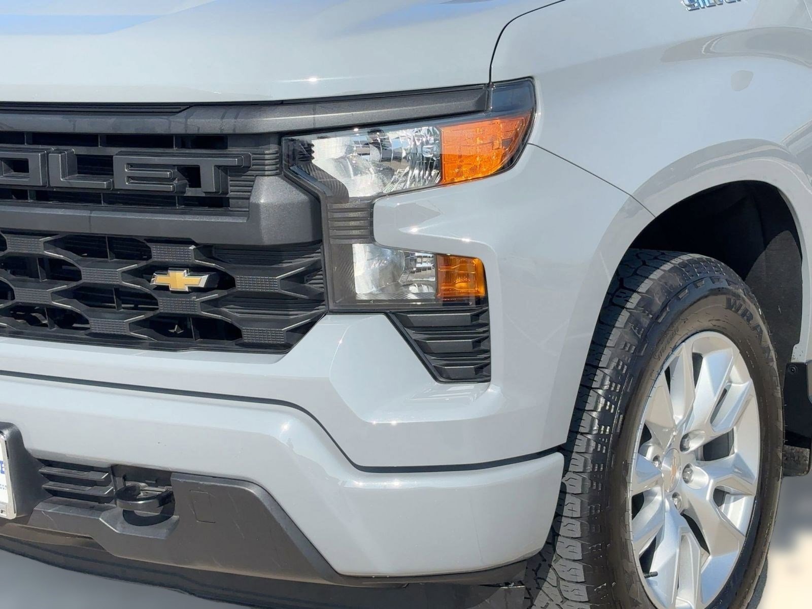 Used 2025 Chevrolet Silverado 1500 Custom image 11