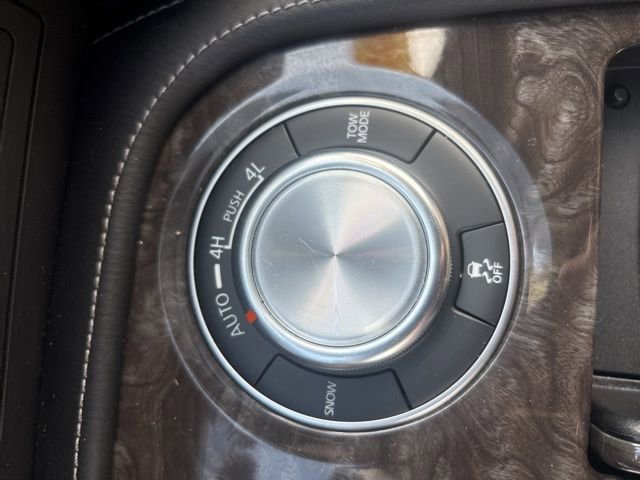 Used 2023 Nissan Armada Platinum w/ Captain's Chairs Package image 41