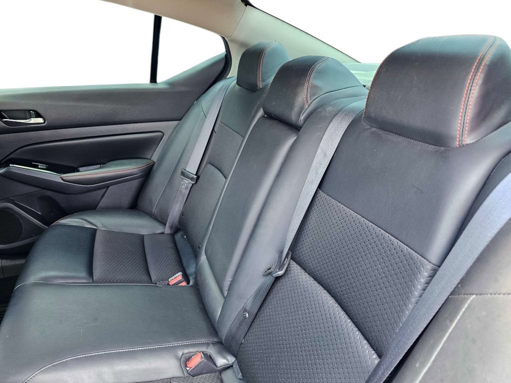 Used 2023 Nissan Altima 2.5 SR FWD image 32