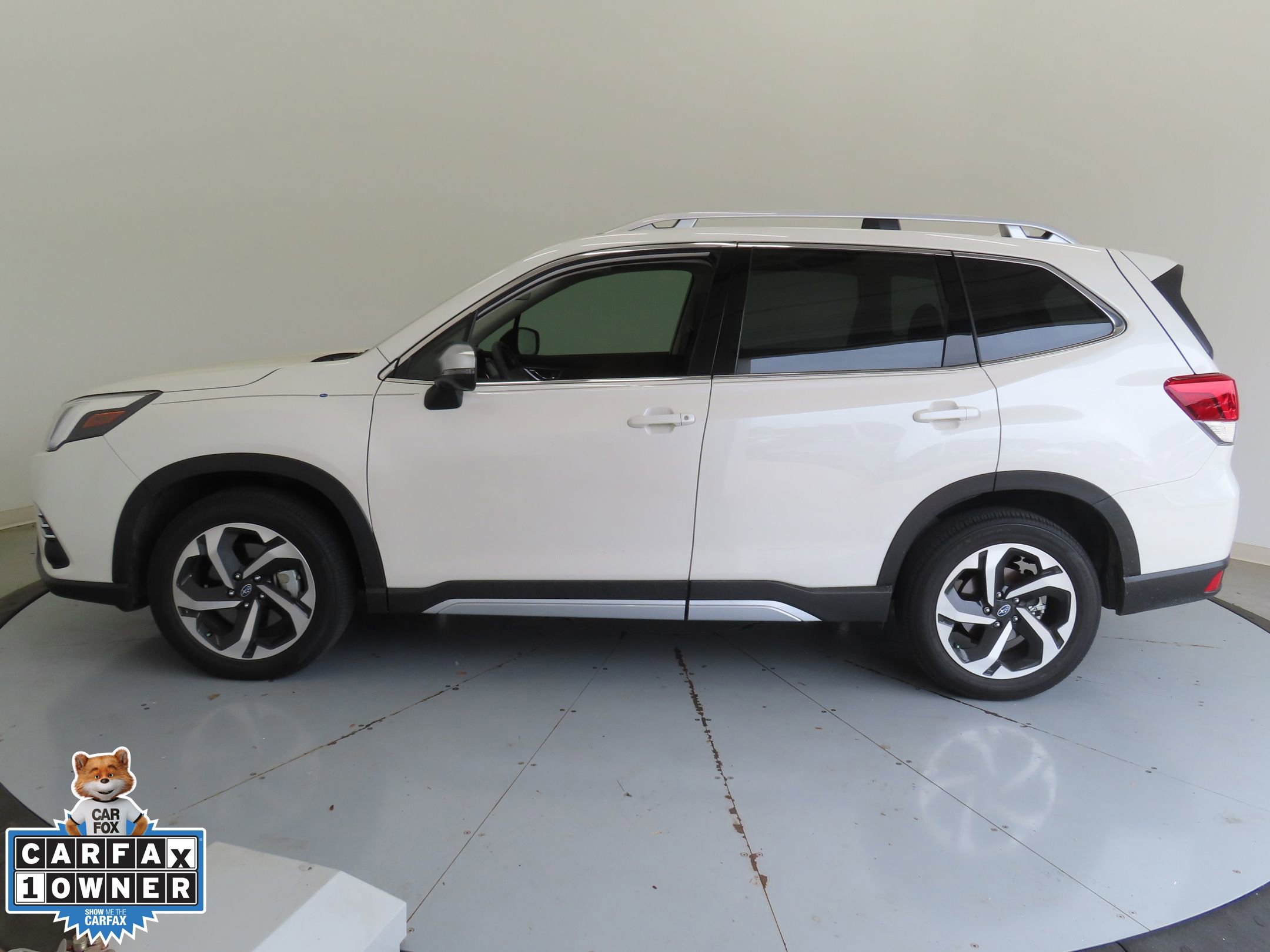 Used 2023 Subaru Forester Touring AWD/4WD image 9
