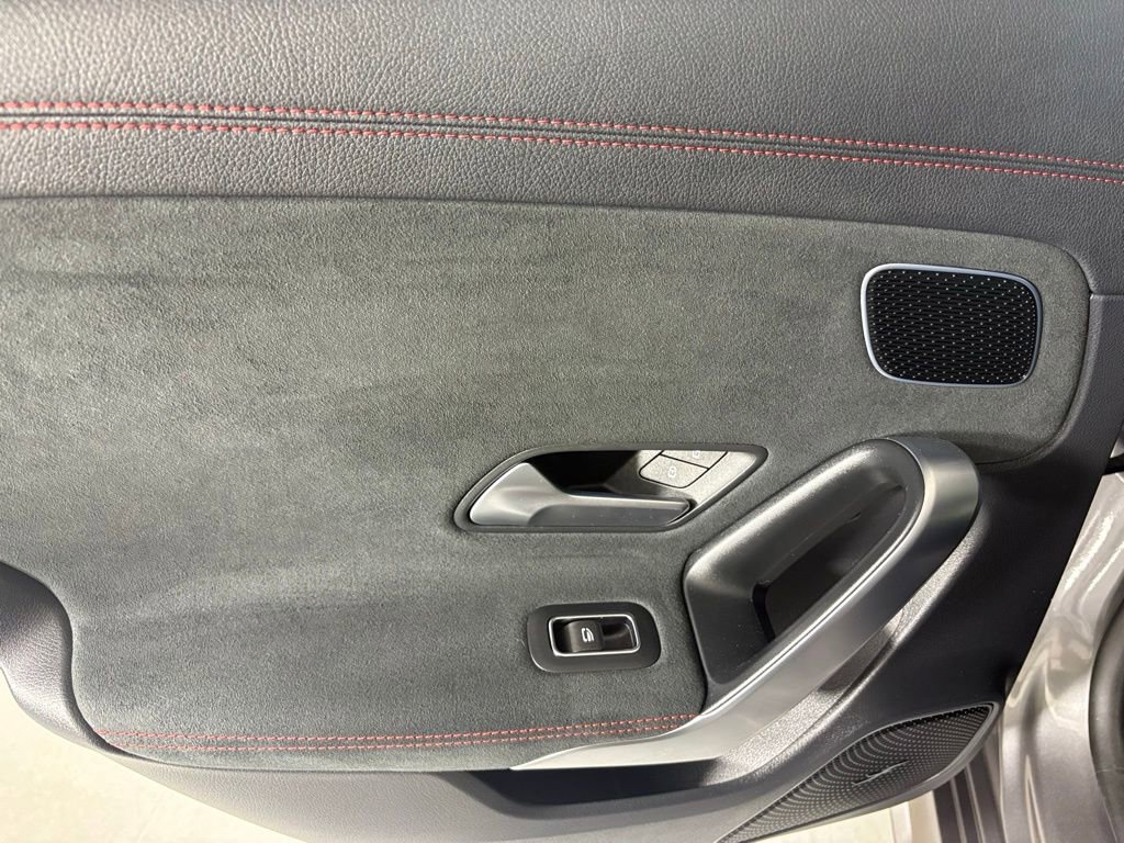 Used 2025 Mercedes-Benz CLA 250 image 39