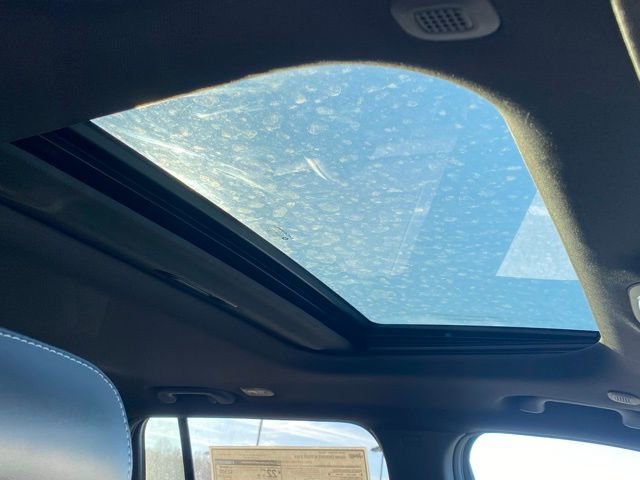 New 2025 Jeep Grand Cherokee Altitude AWD/4WD image 29