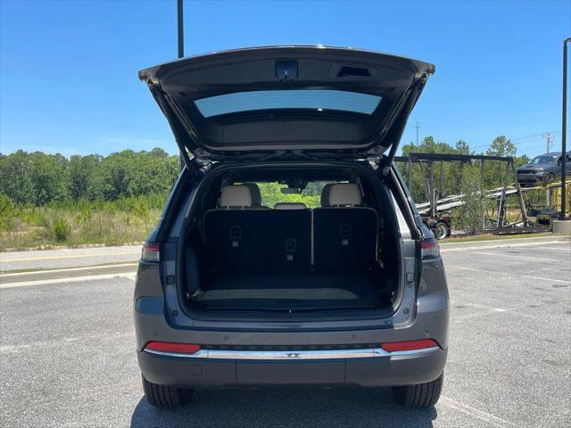 Certified 2025 Jeep Grand Cherokee Limited AWD/4WD image 45