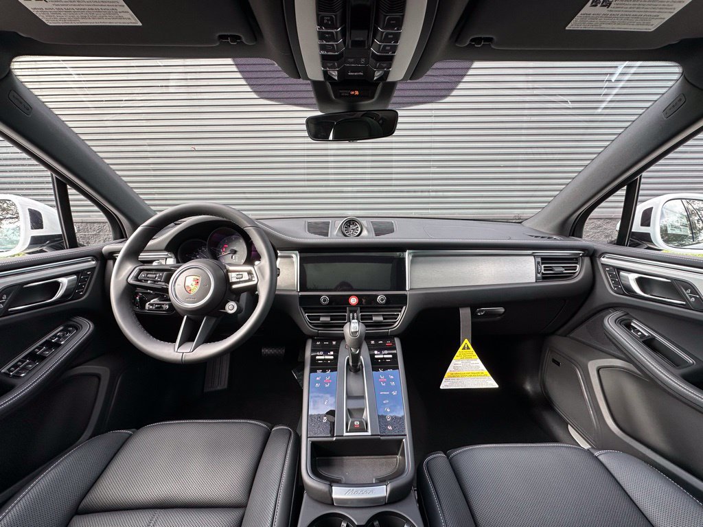 Certified 2026 Porsche Macan S AWD/4WD image 6