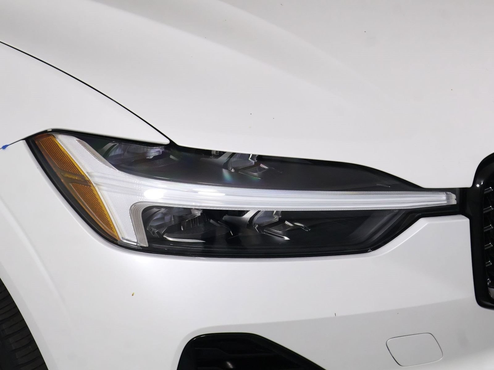 Certified 2025 Volvo XC60 T8 Core w/ Protection Package Premier AWD/4WD image 26
