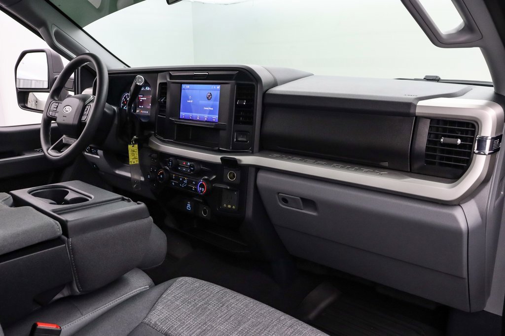 Certified 2025 Ford F350 XLT image 20