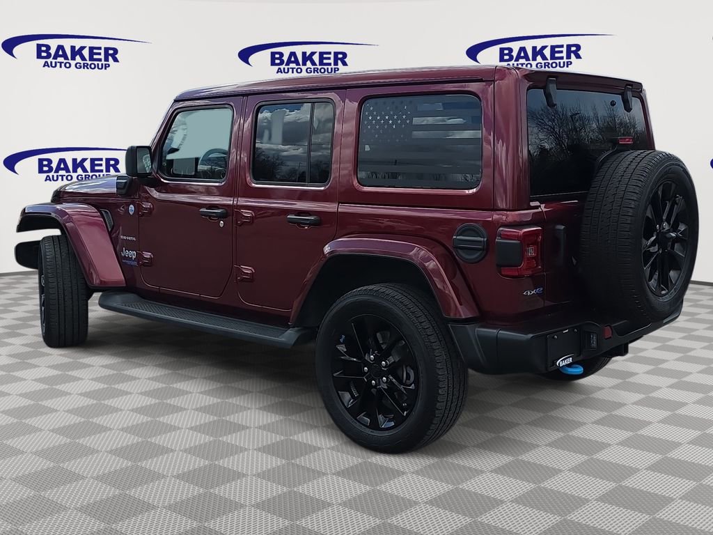 Used 2022 Jeep Wrangler Unlimited Sahara w/ Cold Weather Group image 2