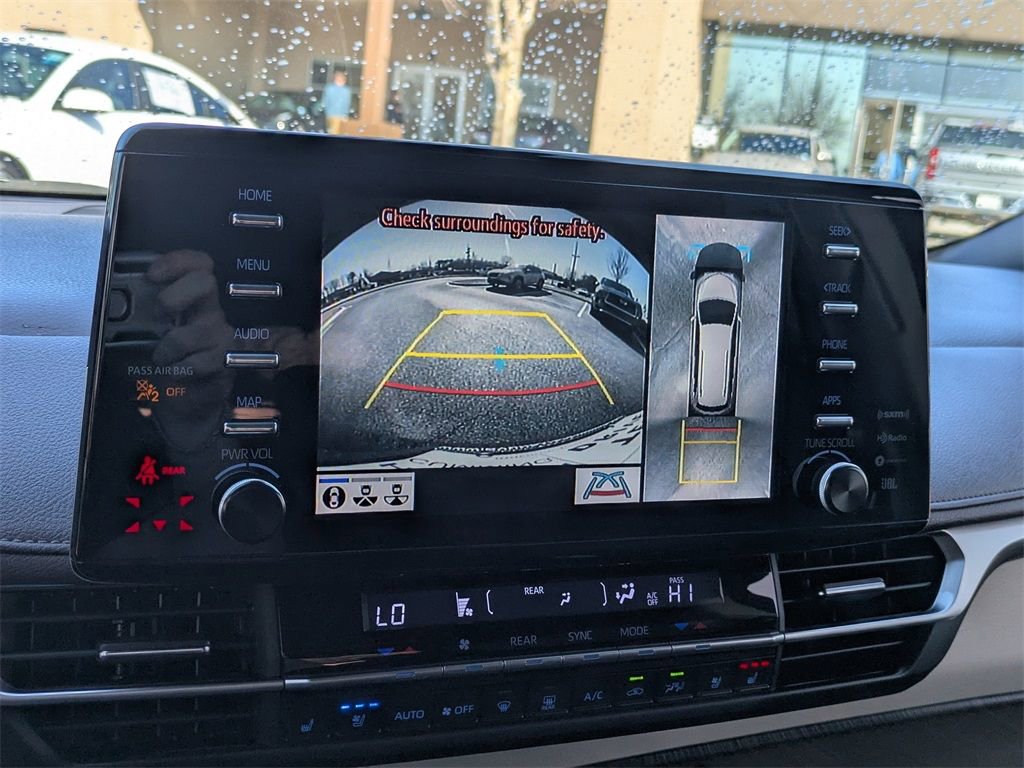 Used 2022 Toyota Sienna Platinum image 19