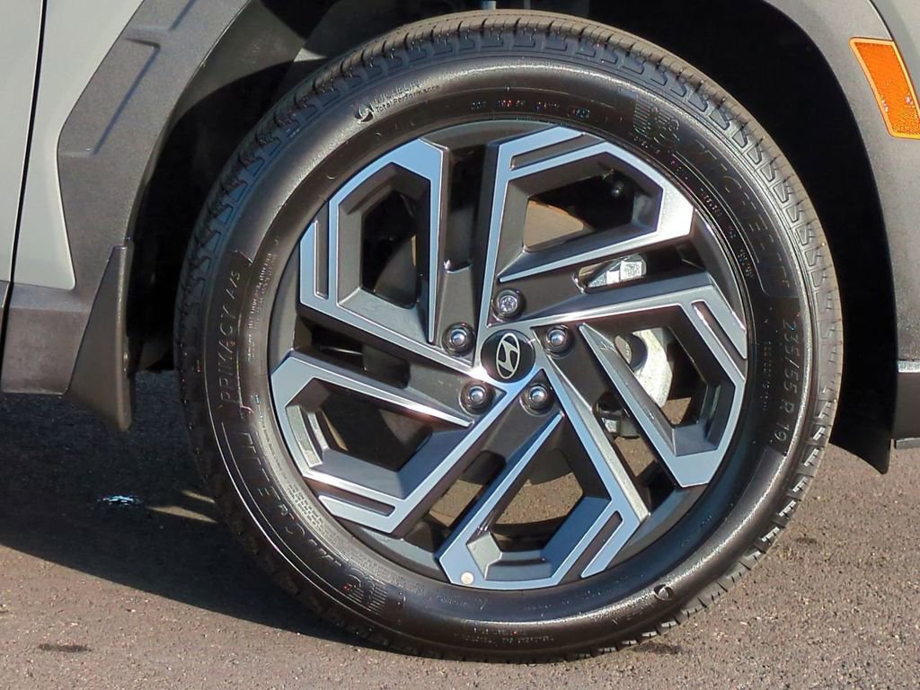 Certified 2025 Hyundai Tucson Limited image 10