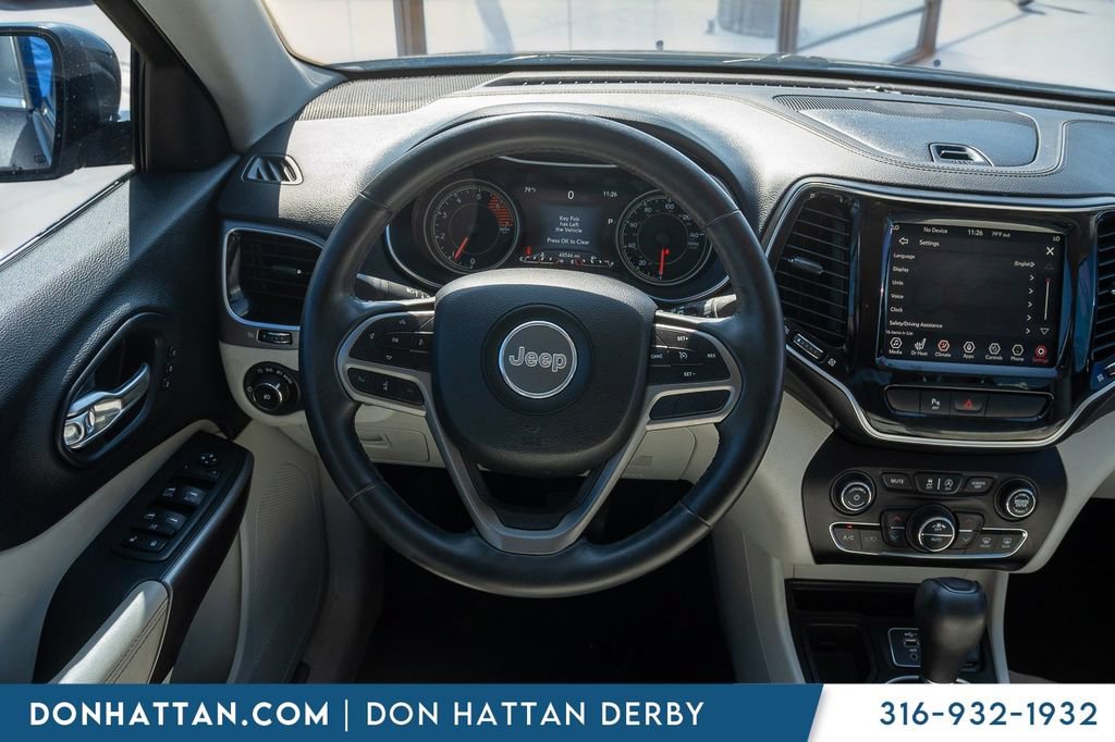 Used 2019 Jeep Cherokee Limited w/ Luxury Group FWD image 5