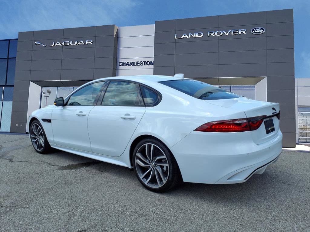 Used 2024 Jaguar XF R-Dynamic SE AWD/4WD image 3