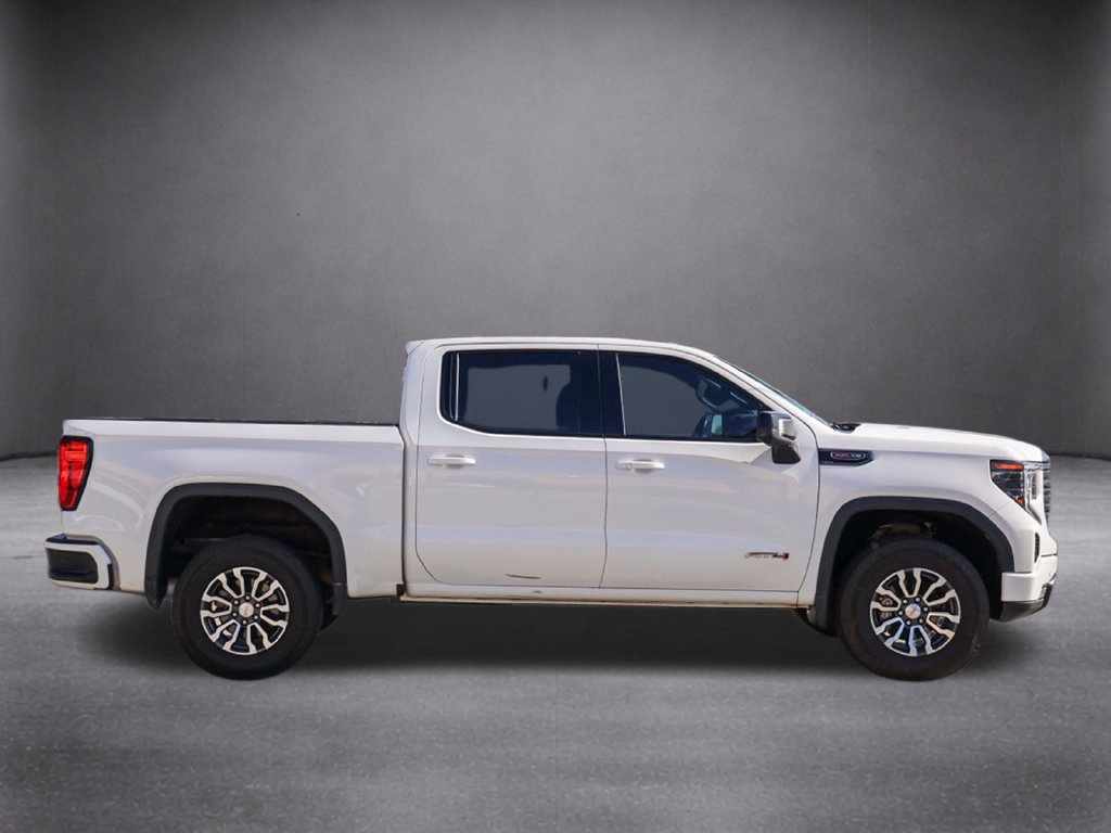 Used 2023 GMC Sierra 1500 AT4 w/ AT4 Preferred Package AWD/4WD image 3