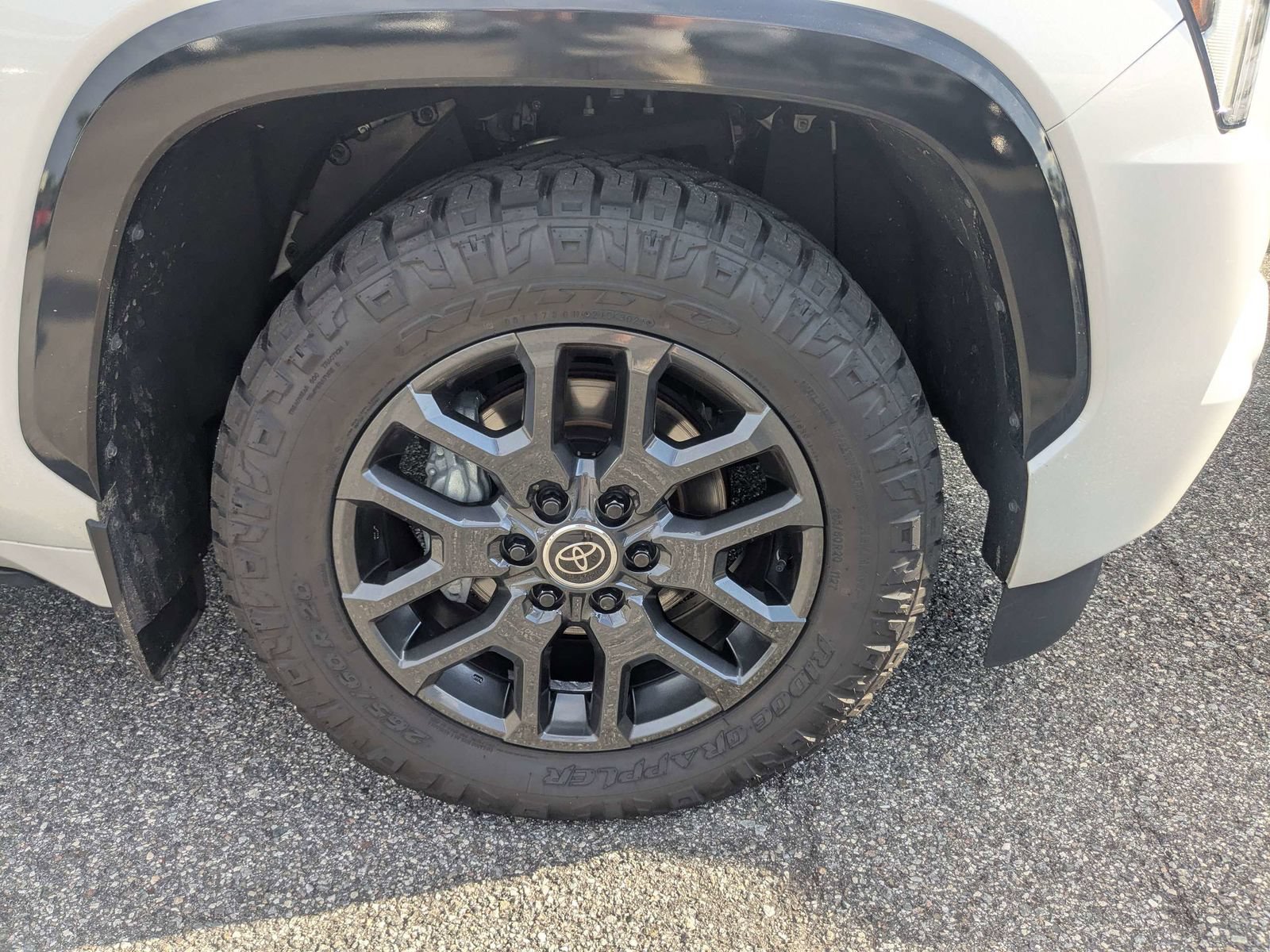 Used 2024 Toyota Sequoia Platinum AWD/4WD image 11