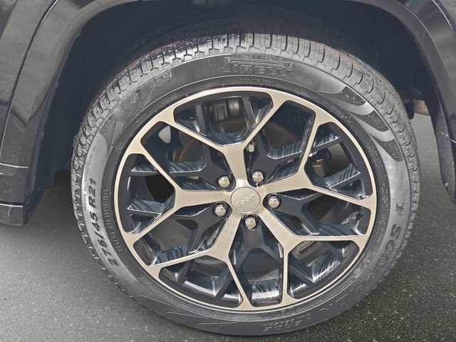 Used 2023 Jeep Grand Cherokee Summit AWD/4WD image 35