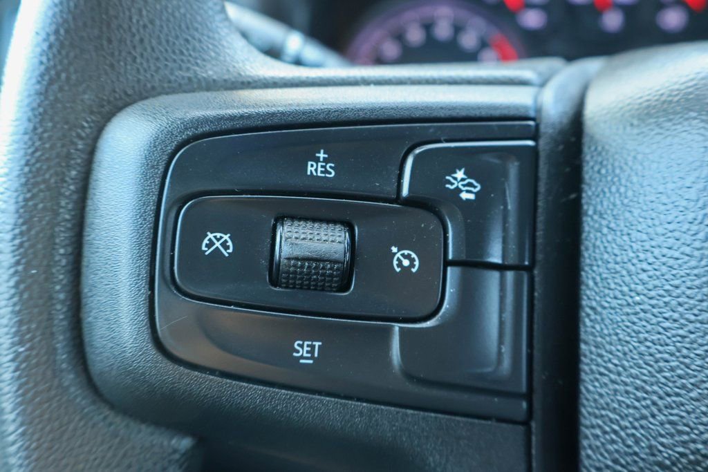 Used 2023 Chevrolet Silverado 1500 Custom image 12