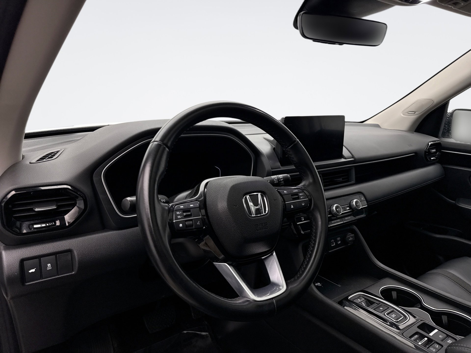 Used 2023 Honda Pilot Touring image 10