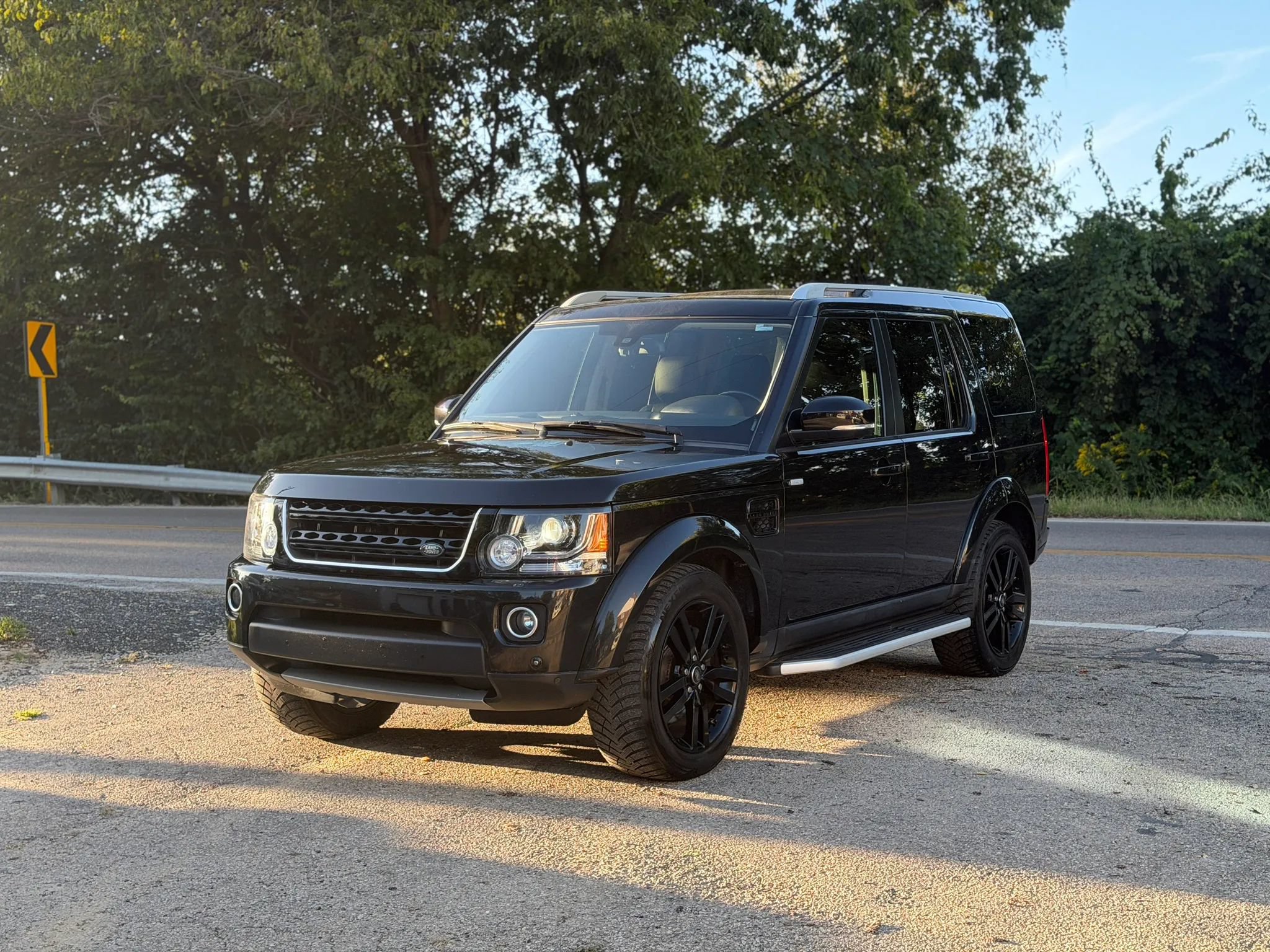 Used 2016 Land Rover LR4 HSE LUX AWD/4WD image 7