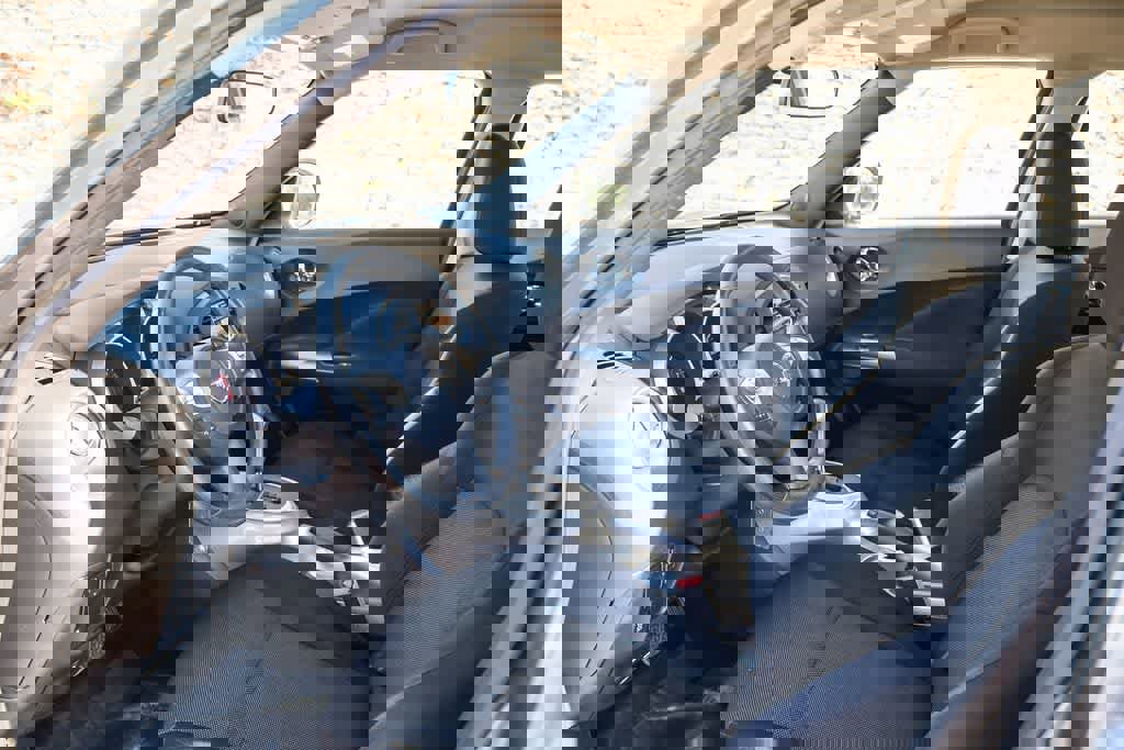 Used 2013 Nissan Juke S image 16