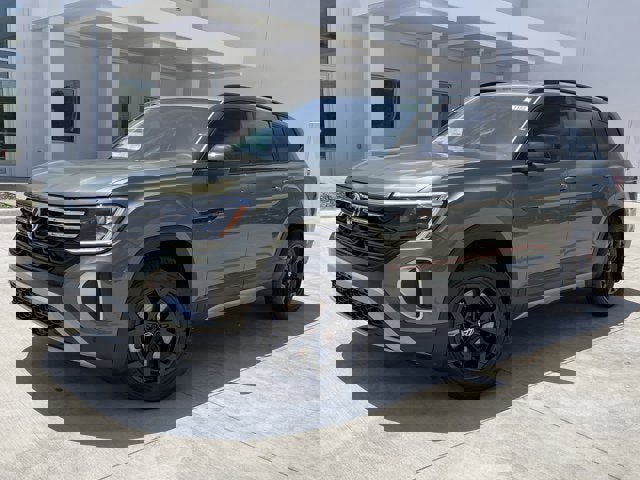 New 2025 Volkswagen Atlas Peak Edition SE