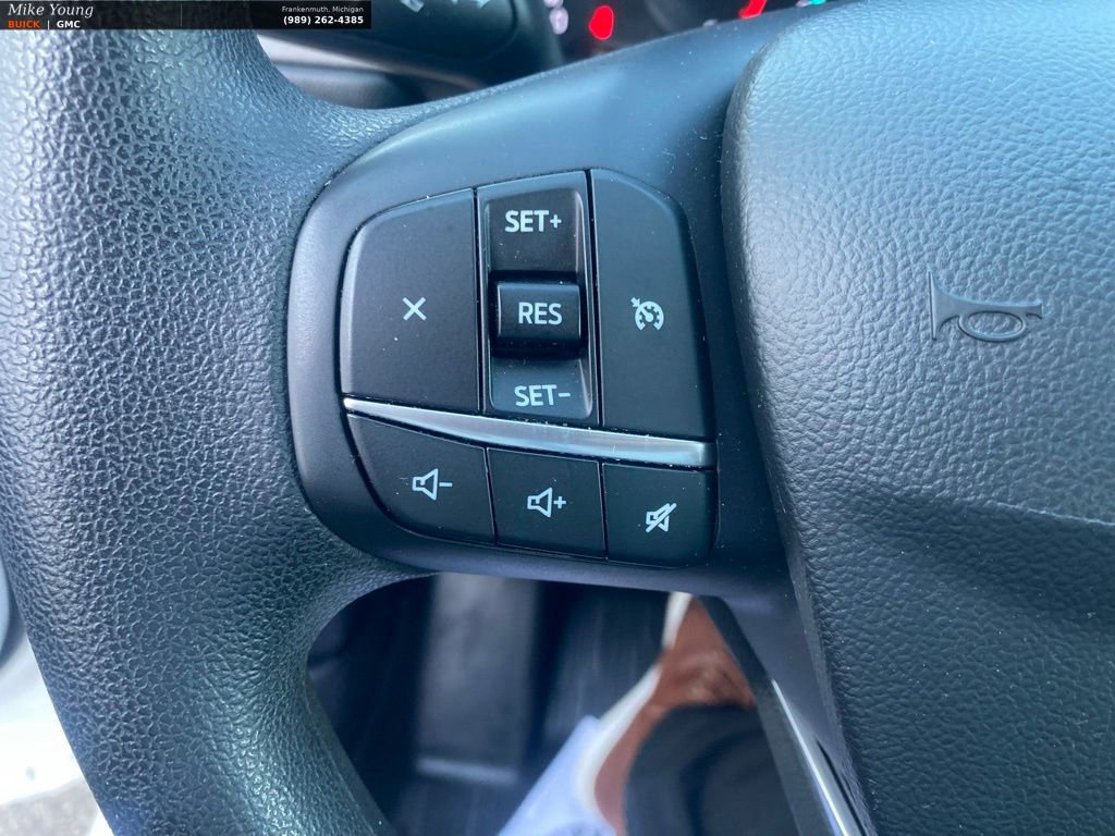 Used 2020 Ford Escape SE image 17
