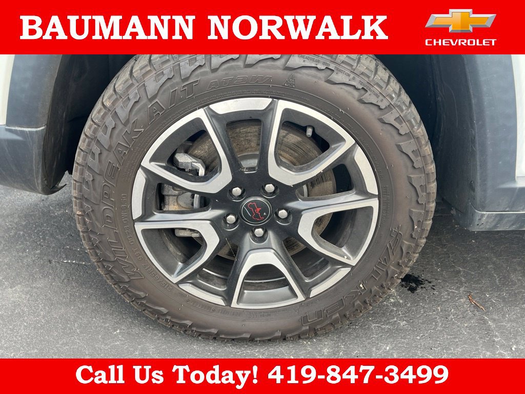 Used 2025 Jeep Compass Trailhawk AWD/4WD image 9