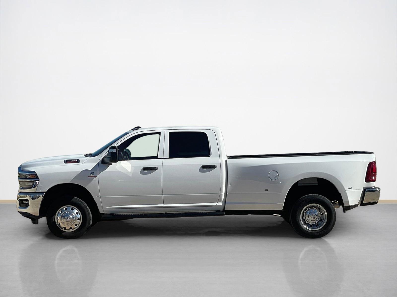 Used 2025 RAM 3500 Tradesman image 4