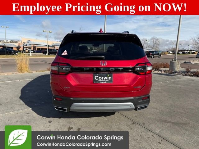 New 2025 Honda Pilot Touring image 8