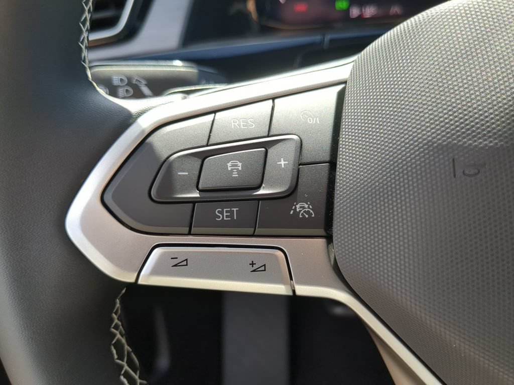 New 2026 Volkswagen Atlas Cross Sport SE FWD image 27