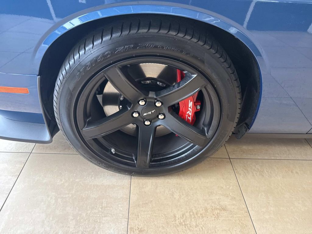 Used 2022 Dodge Challenger SRT Hellcat w/ Plus Package RWD image 11