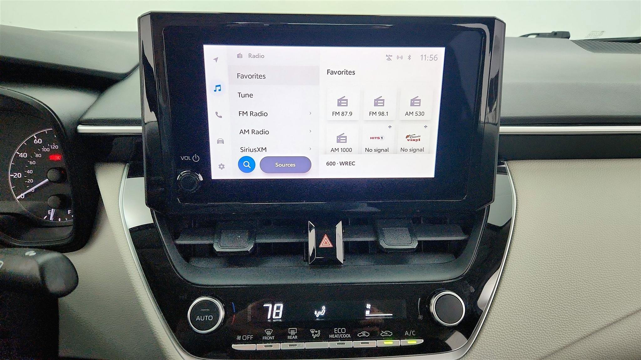 Used 2023 Toyota Corolla LE FWD image 30
