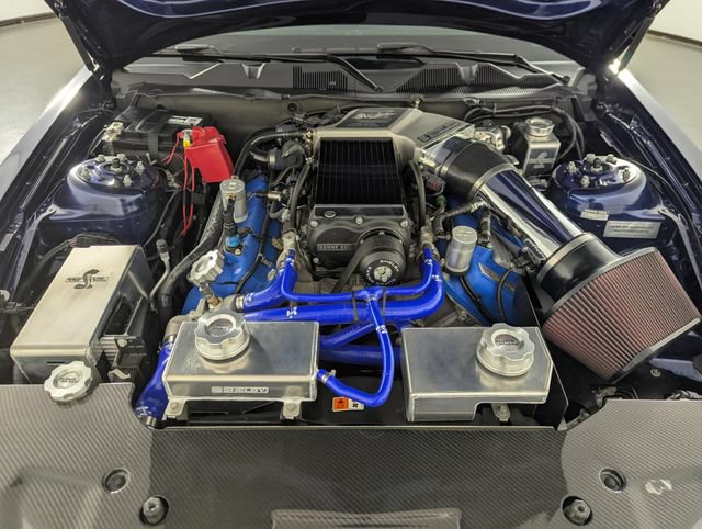 Used 2011 Ford Mustang Shelby GT500 RWD image 11